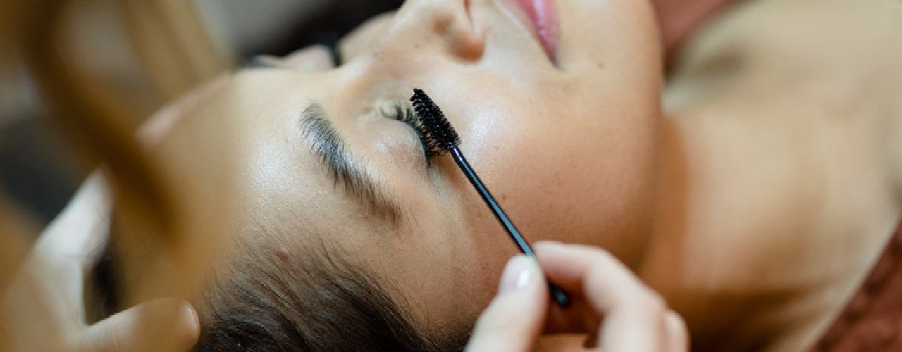 Wimpern-Pflege nach der Verlängerung
